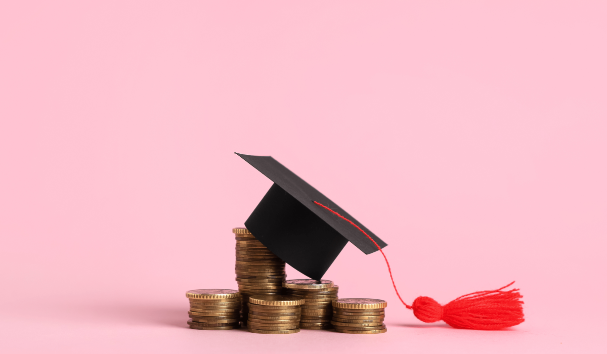 Untitled design – 2025-10-24T103612.466 Estimasi Biaya kuliah di New Zealand