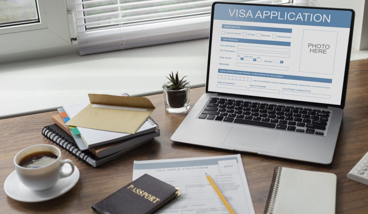 visa-application-form-laptop visa-application-form-laptop